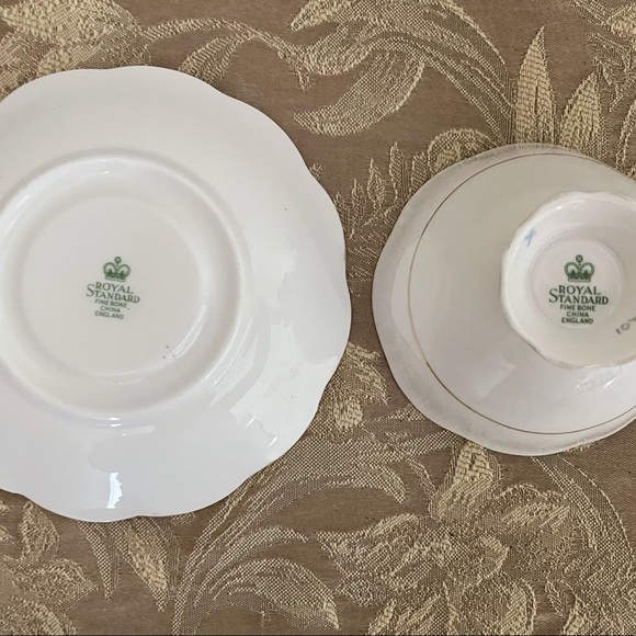 Royal Standard Chintz Floral Wide Mouth Teacup & Saucer - Picture 7 of 13